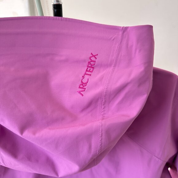 Women's Arc'teryx Purple/Pink Waterproof, Windproof & Warm Ski Jacket Sz S - Picture 10 of 10